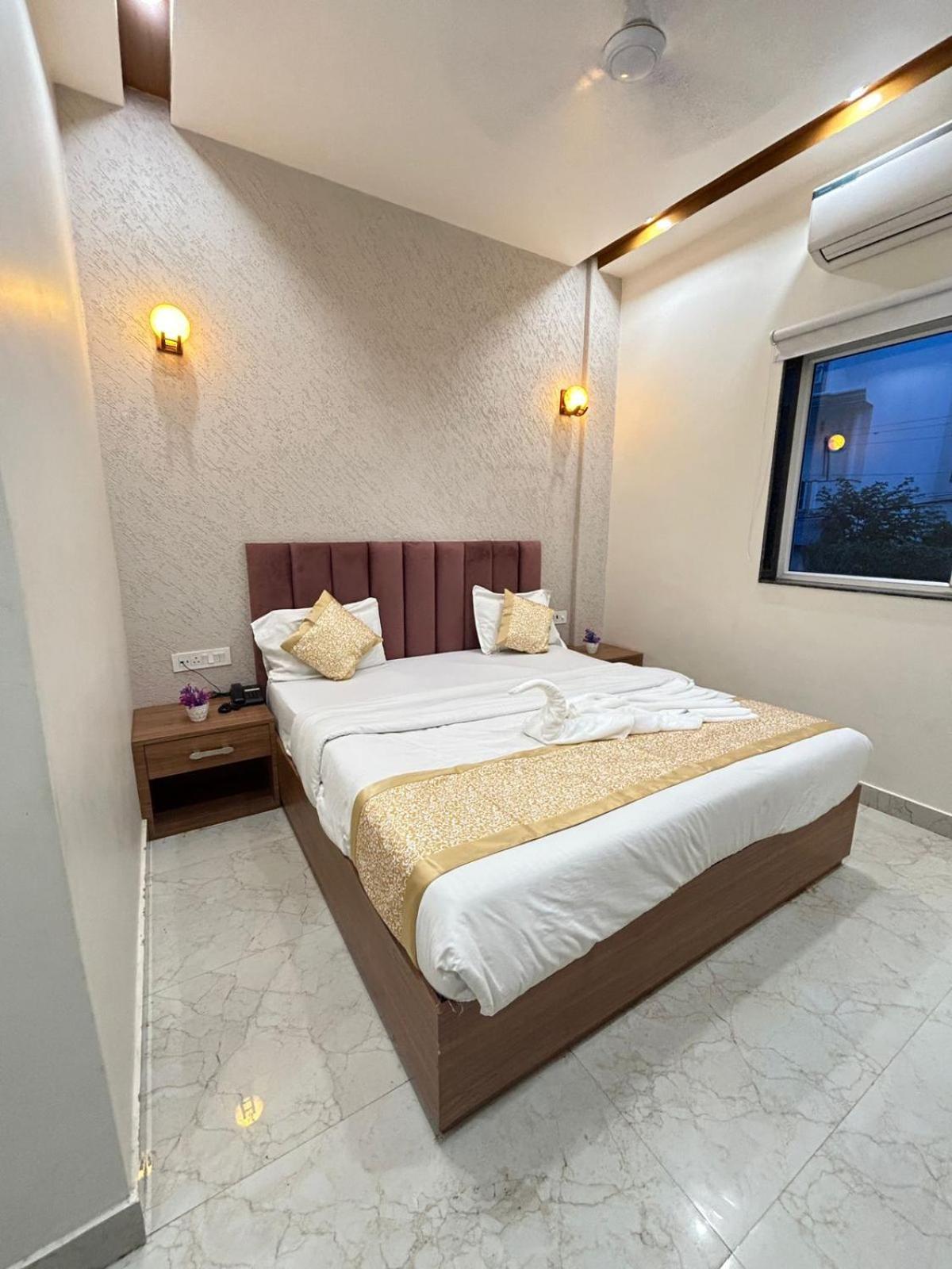 Hotel Satsang Grand Varanasi Exterior foto